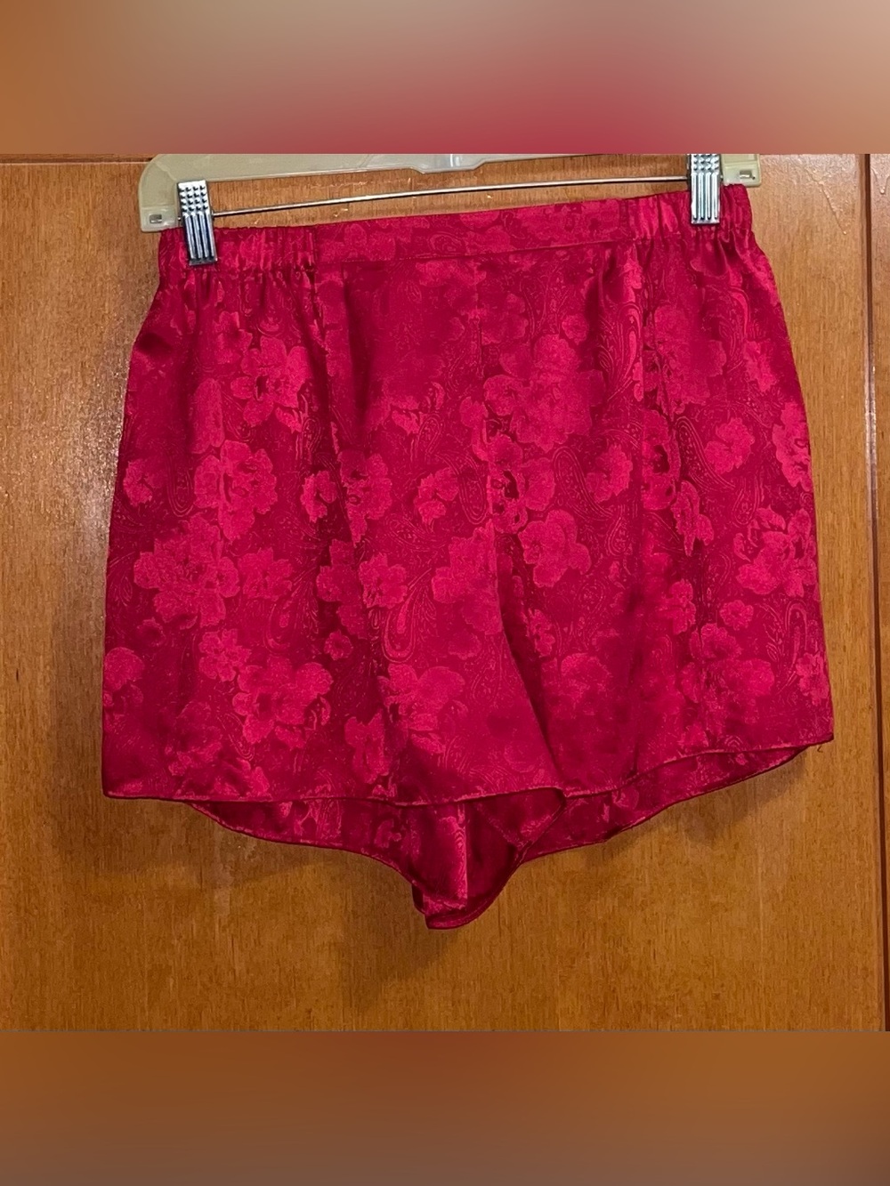 Victoria’s Secret Vintage Floral Satin Jacquard Sleep Shorts Medium Fuchsia Pink